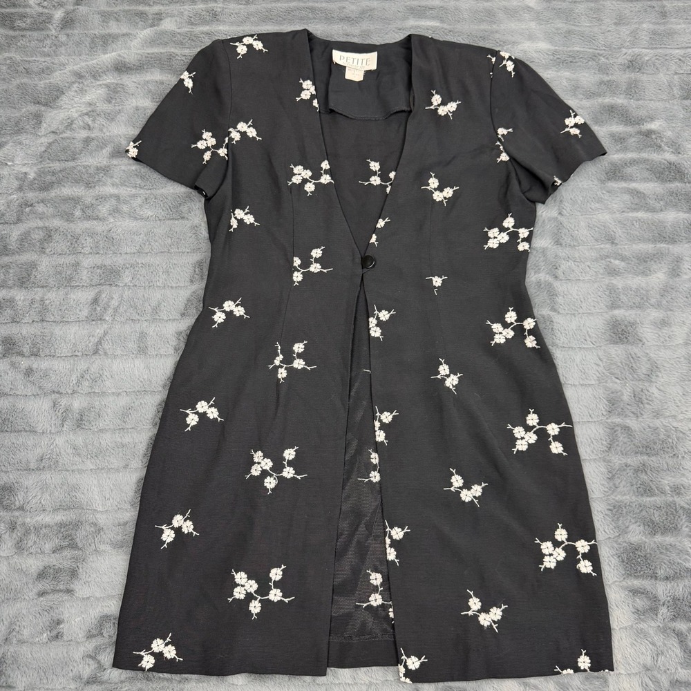 Vintage Petite Sophisticate Vintage Black Floral Embroidered Longline Size 8P